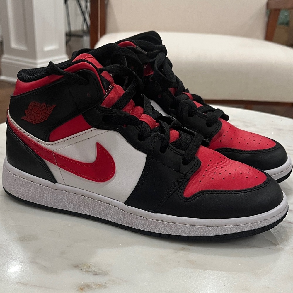 Nike Air Jordan Black and Red High-Tops